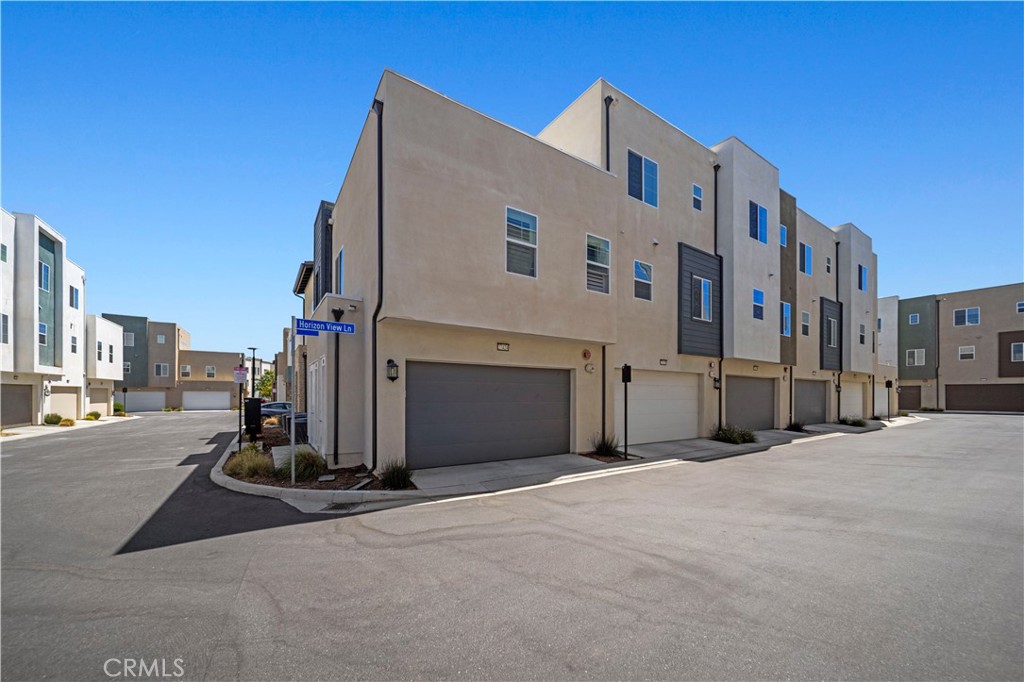27420 Horizon View Property Photo 38