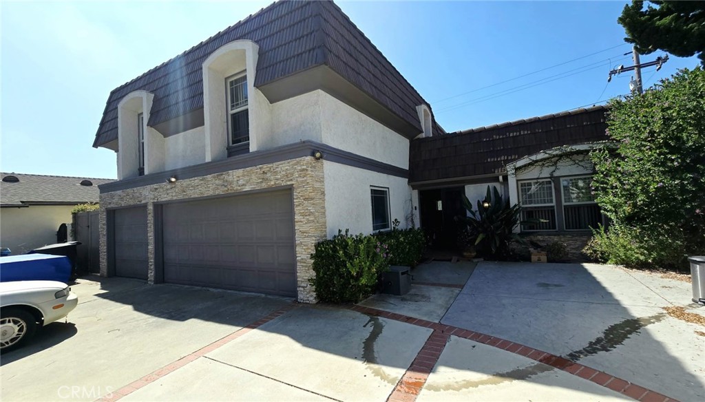 2800 Hill Property Photo 1
