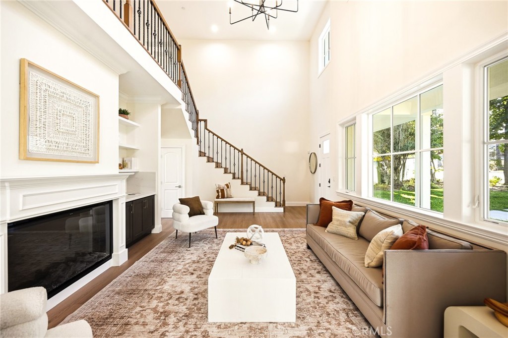 1688 E Mendocino Property Photo 4