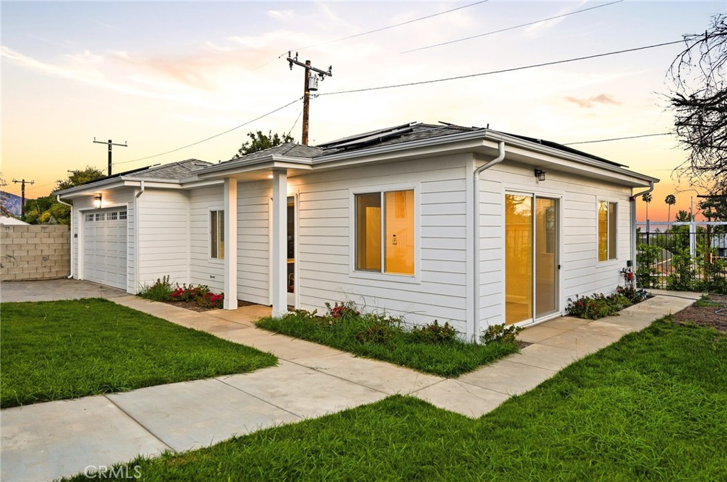 1688 E Mendocino Property Photo 49