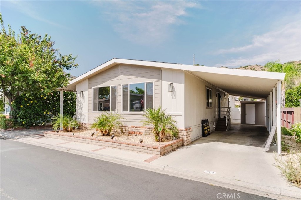 15455 Glenoaks Boulevard 272 Property Photo 1