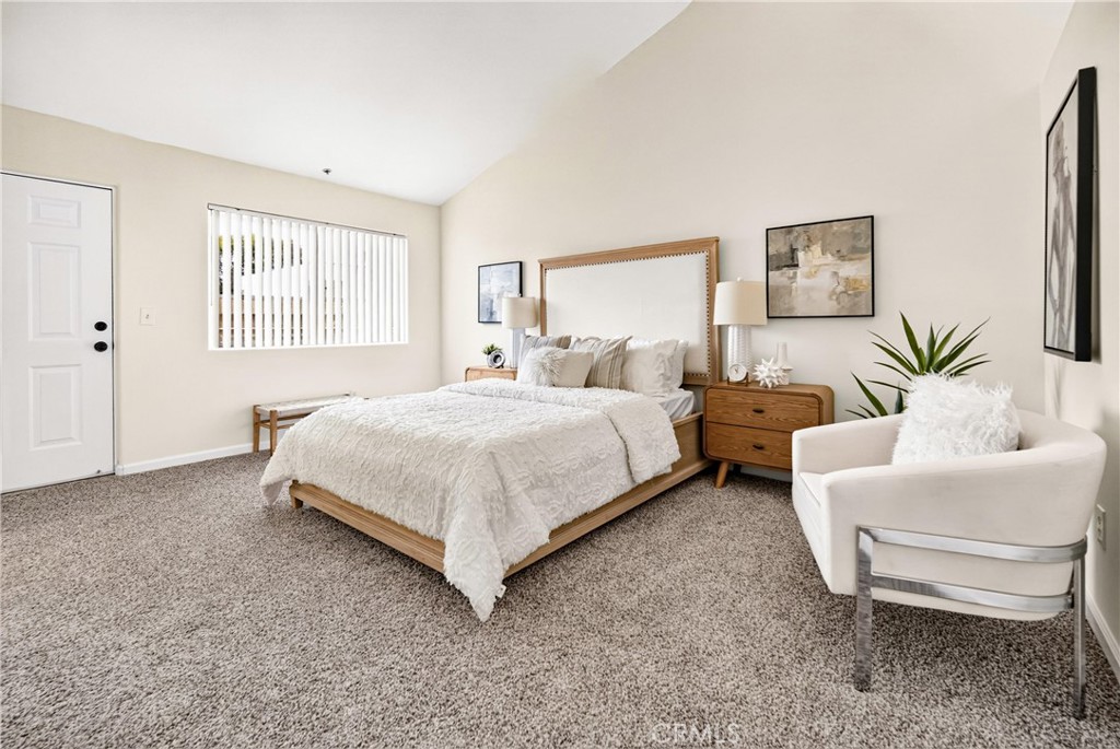6446 Woodley Avenue 3 Property Photo 8