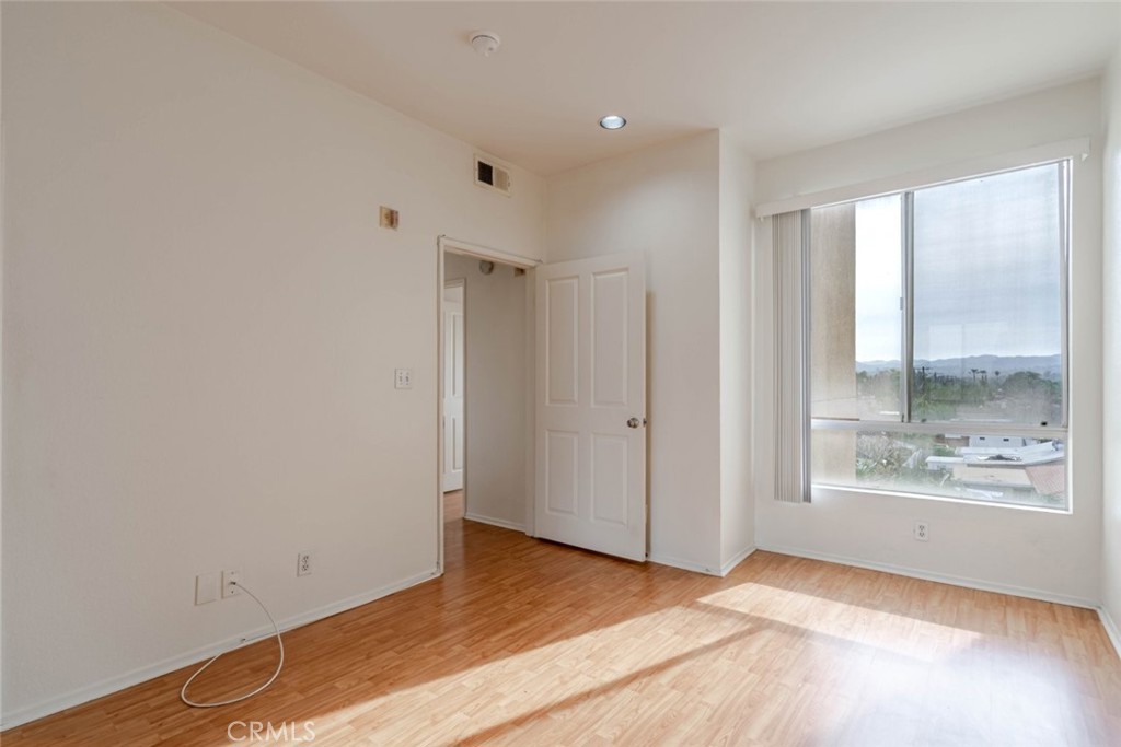 19350 Sherman Way 210 Property Photo 14