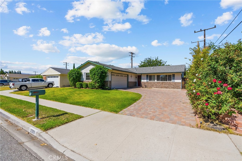 2289 Ravenna Property Photo 4