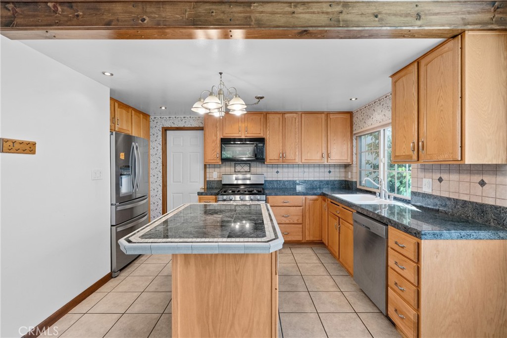 2289 Ravenna Property Photo 14