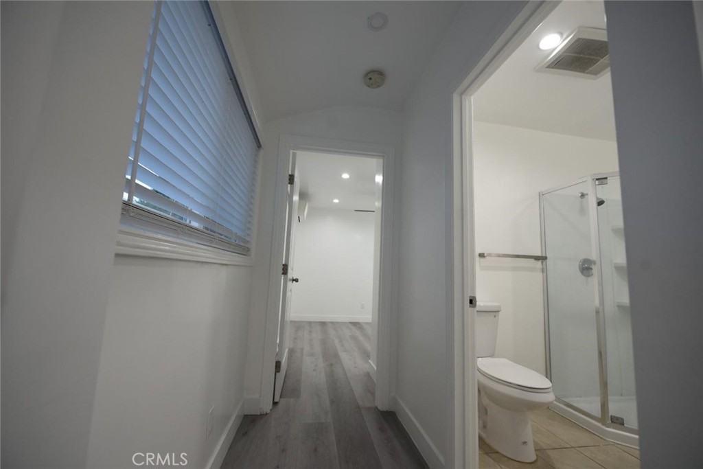7260 Yolanda Avenue Property Photo 10