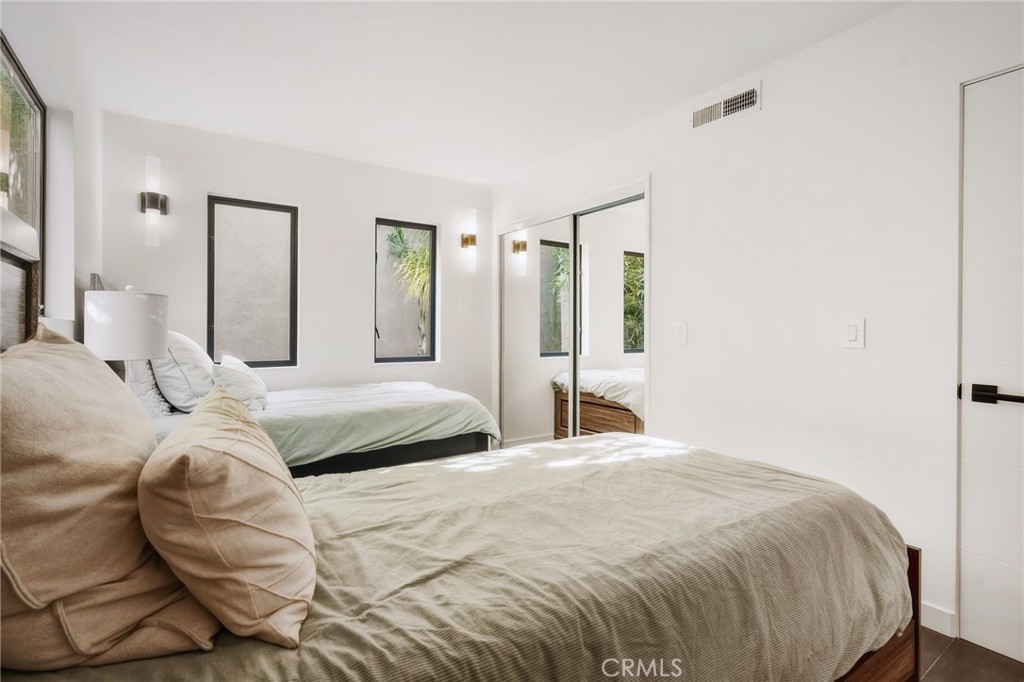 3601 Dixie Canyon Place Property Photo 29