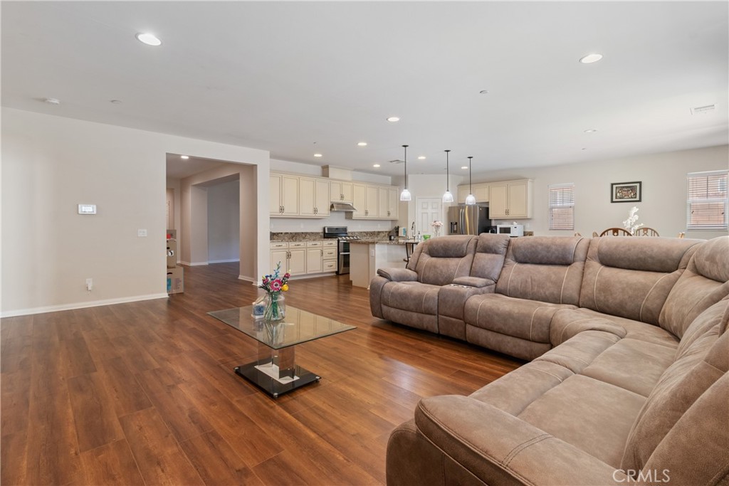 37316 Paintbrush Property Photo 8