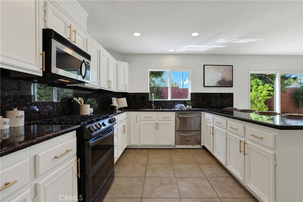 5137 Mendip Property Photo 14