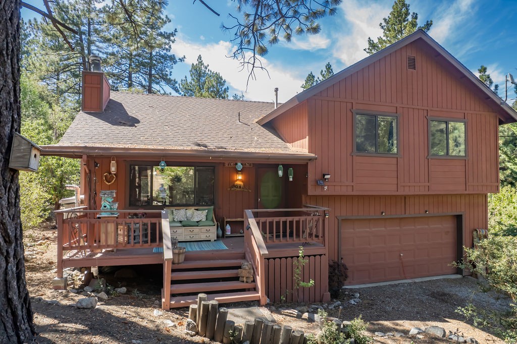 1905 Matterhorn Property Photo 1