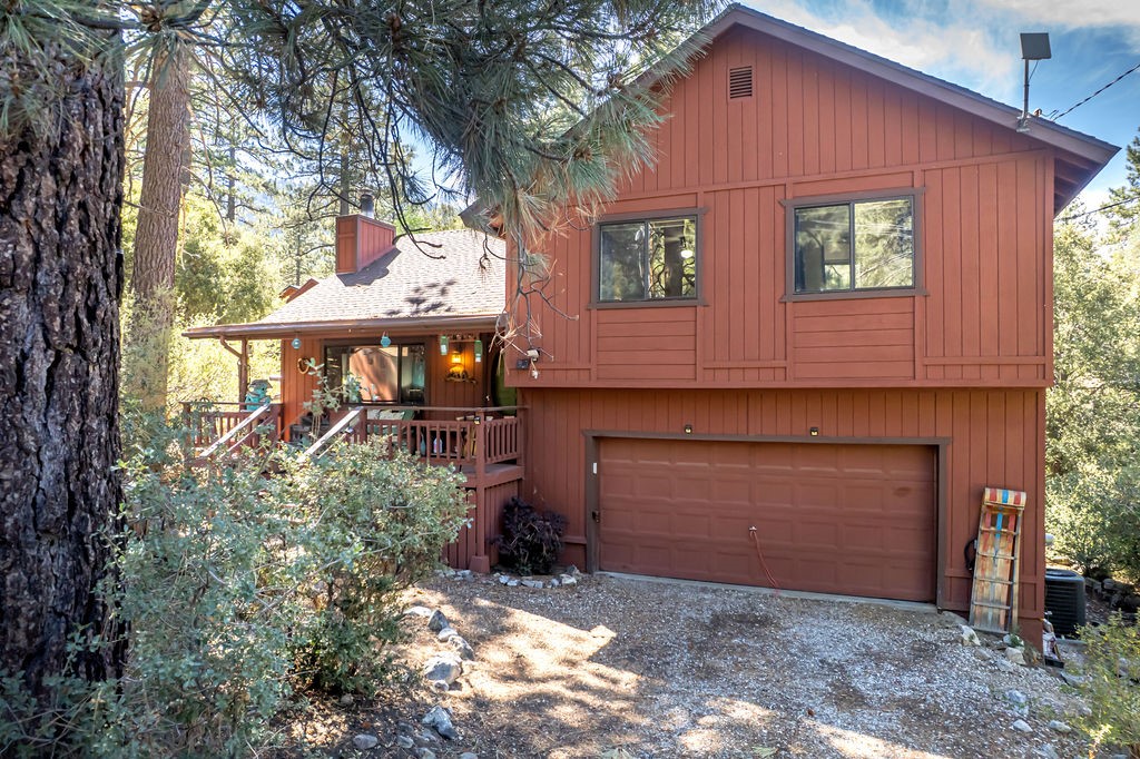 1905 Matterhorn Property Photo 2