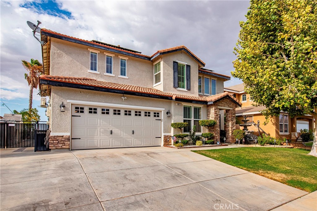 3327 Club Rancho Drive Property Photo 4