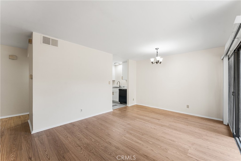 10730 Woodley Avenue 7 Property Photo 13