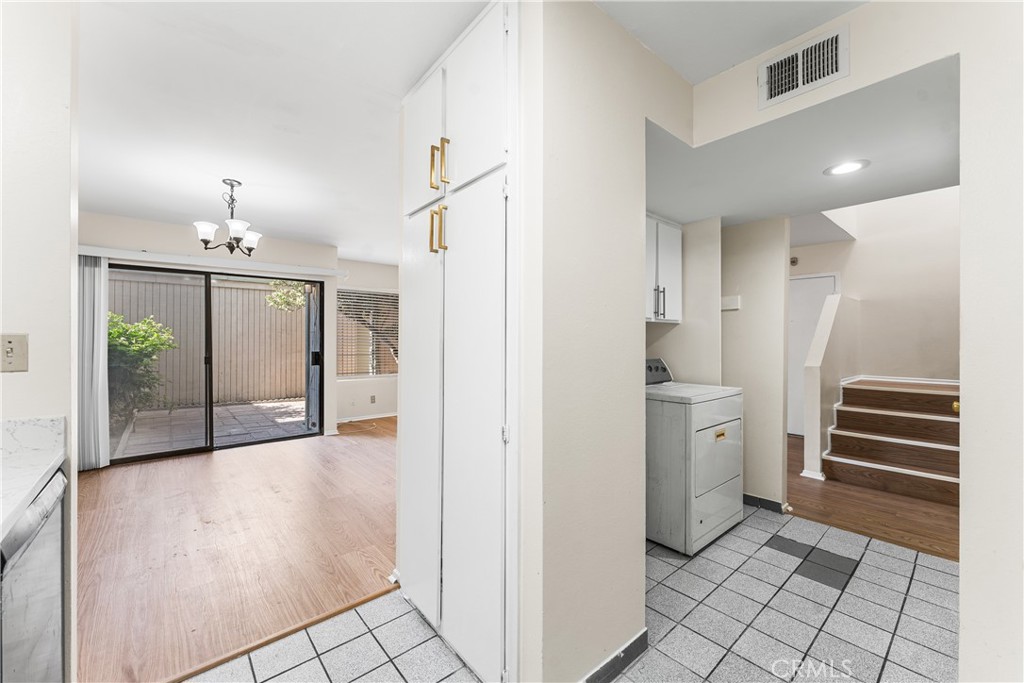 10730 Woodley Avenue 7 Property Photo 21