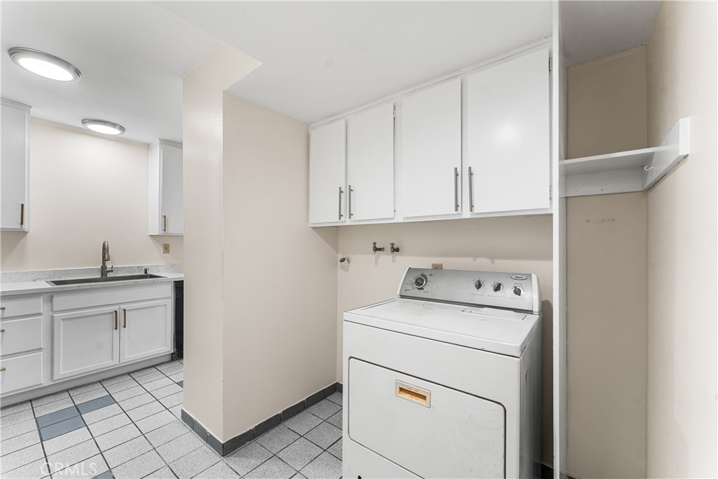 10730 Woodley Avenue 7 Property Photo 22
