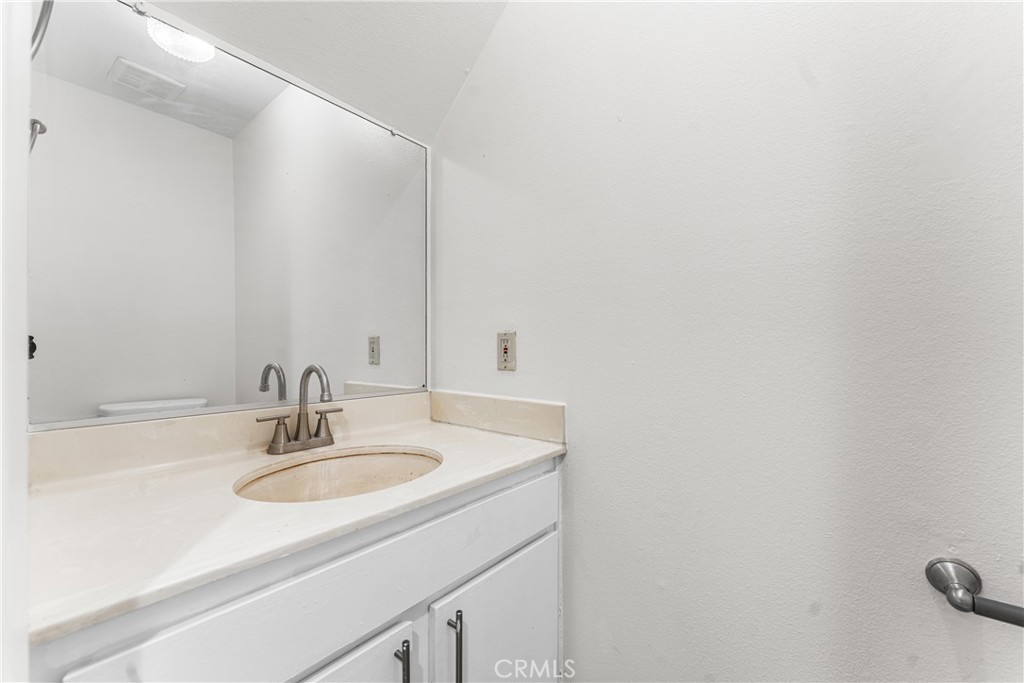 10730 Woodley Avenue 7 Property Photo 23