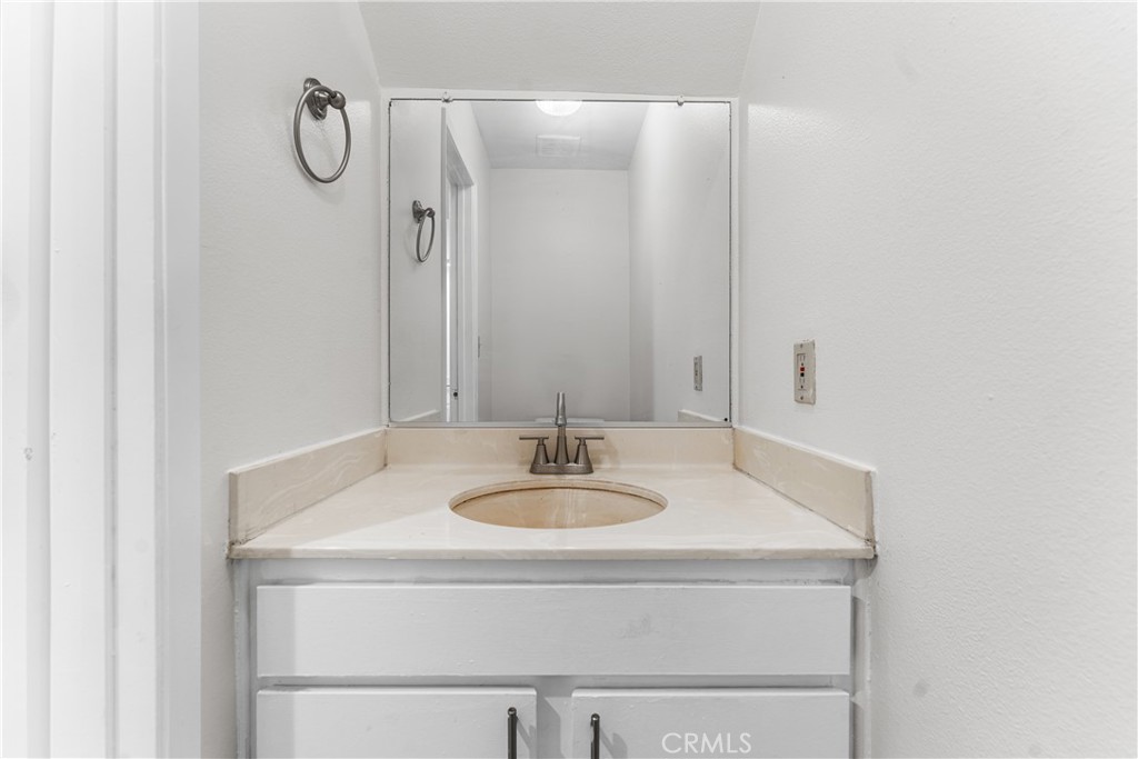 10730 Woodley Avenue 7 Property Photo 24