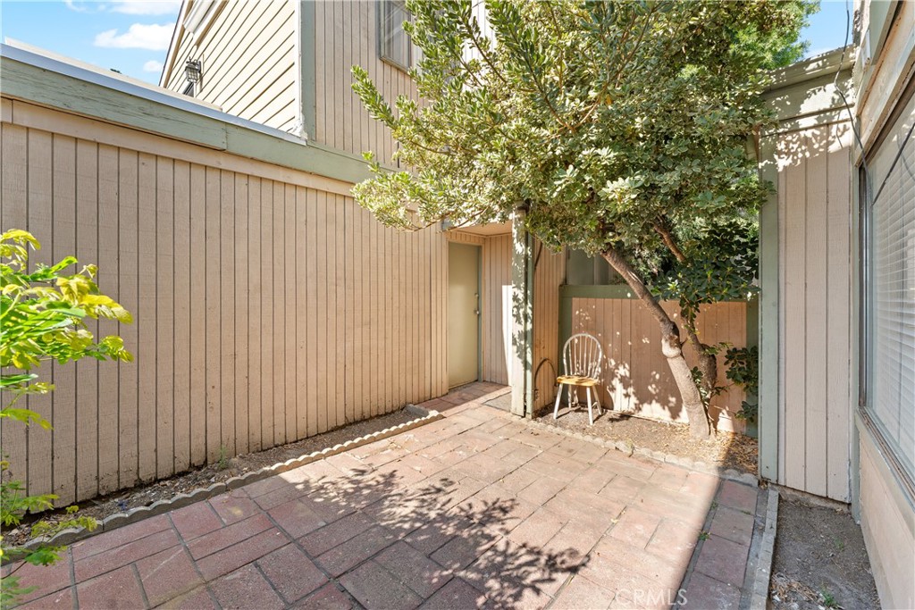 10730 Woodley Avenue 7 Property Photo 33