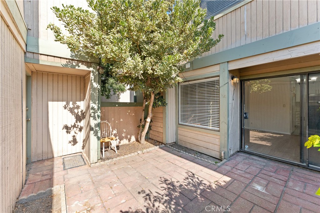 10730 Woodley Avenue 7 Property Photo 34