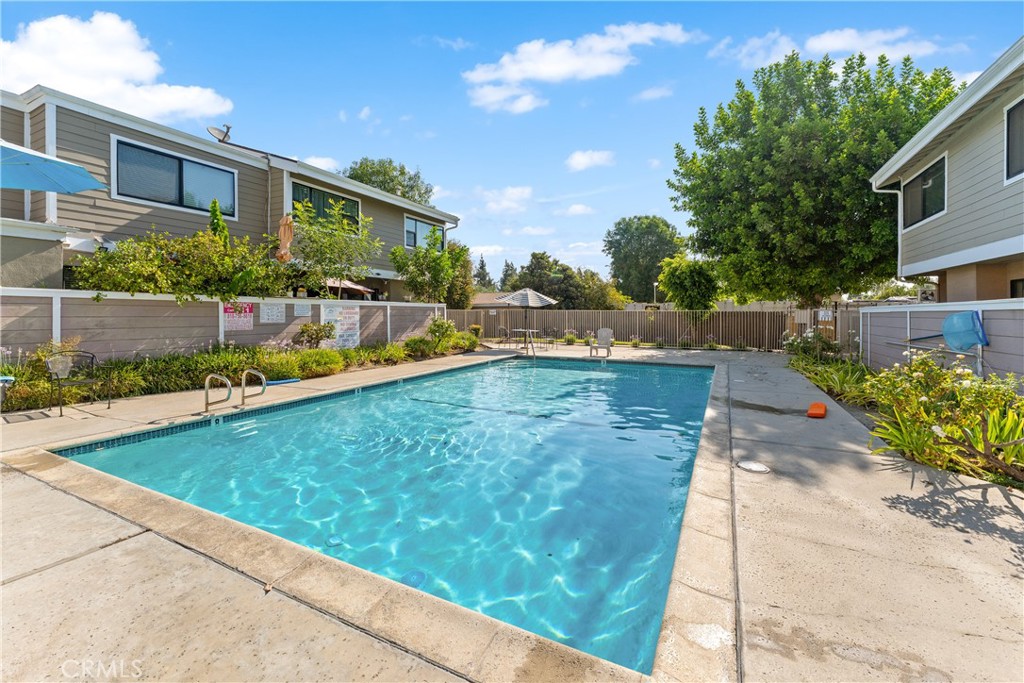 10730 Woodley Avenue 7 Property Photo 36