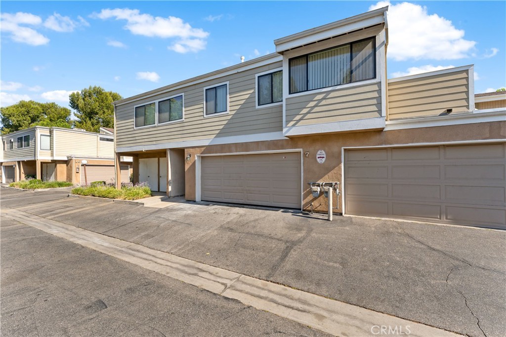 10730 Woodley Avenue 7 Property Photo 42