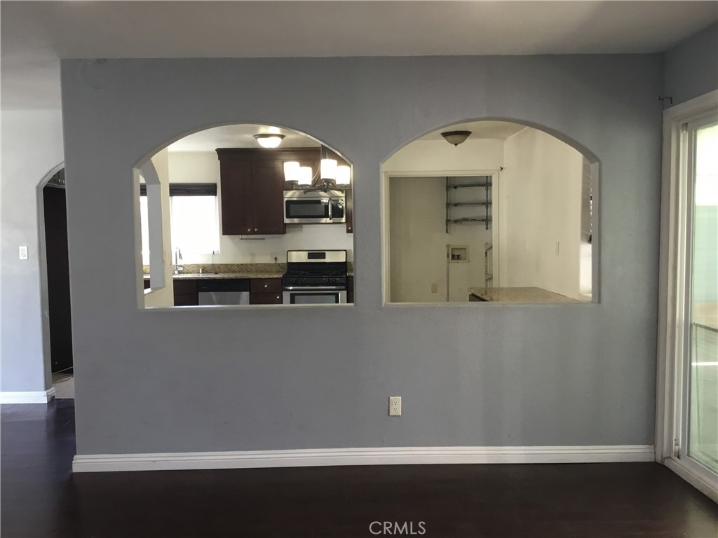 17214 Donmetz Property Photo 12
