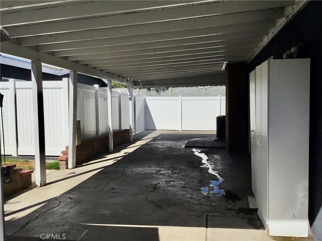 17214 Donmetz Property Photo 24