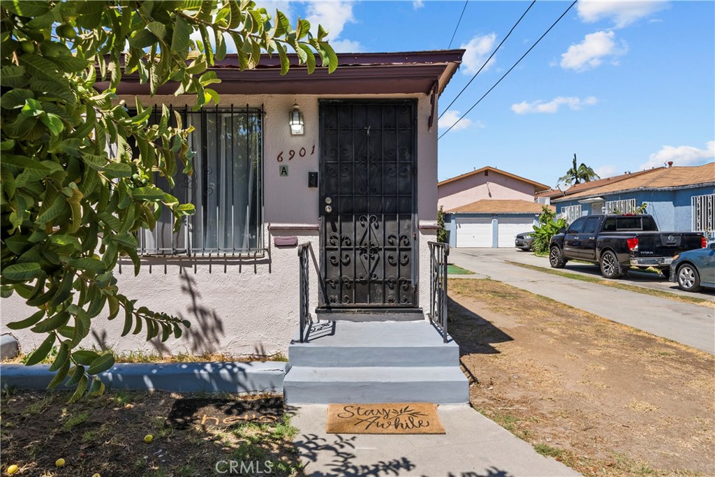 6901 San Luis Ave Property Photo 3