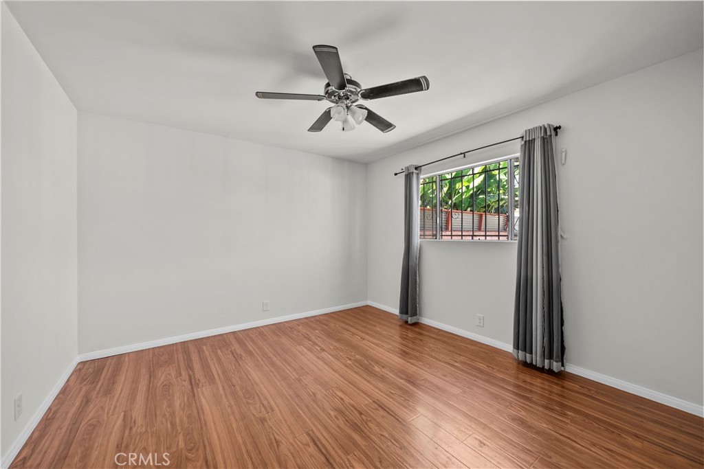 6901 San Luis Ave Property Photo 7