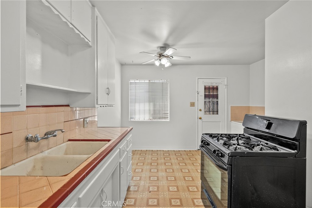6901 San Luis Ave Property Photo 10