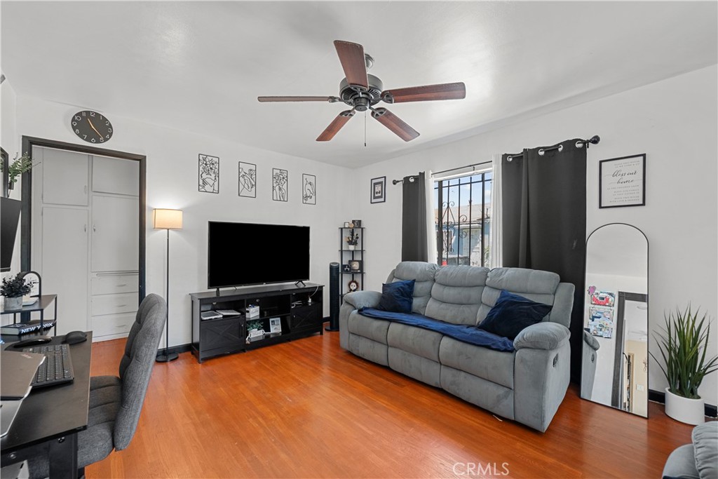 6901 San Luis Ave Property Photo 14