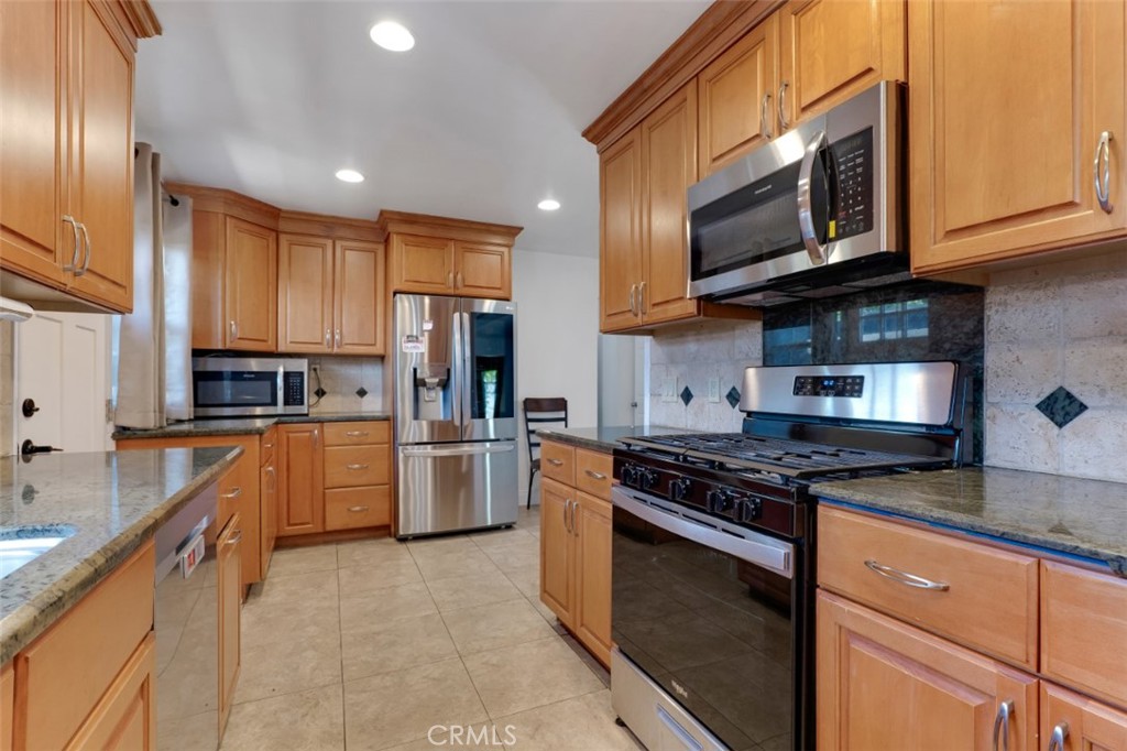 18027 Hatton Street Property Photo 18