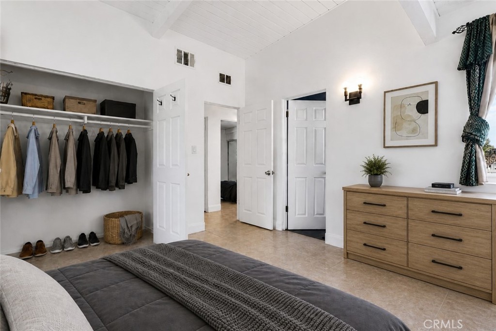 18027 Hatton Street Property Photo 21