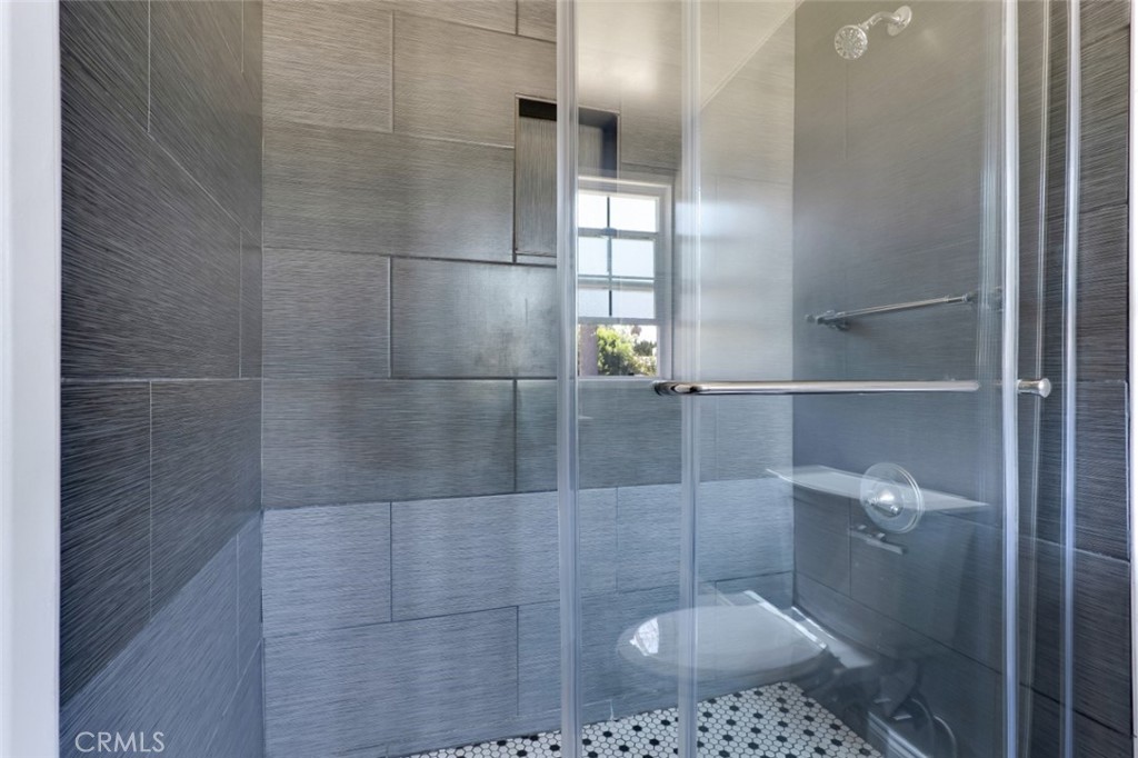 18027 Hatton Street Property Photo 24