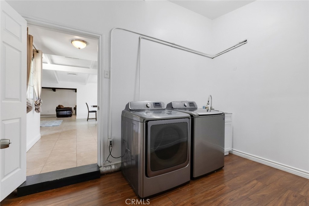 18027 Hatton Street Property Photo 30