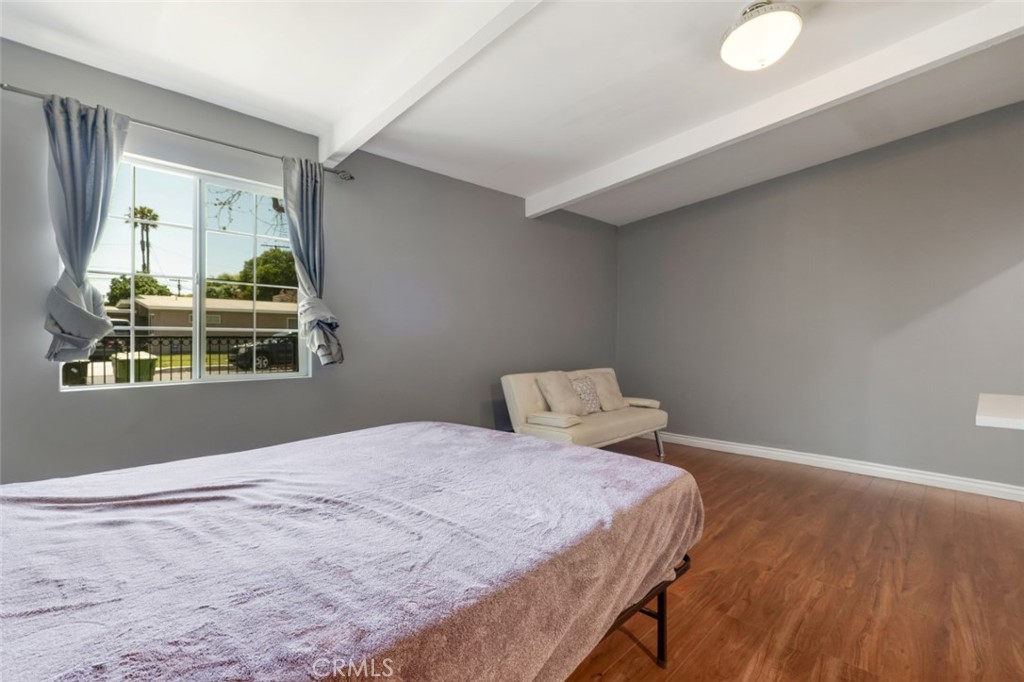 18027 Hatton Street Property Photo 34
