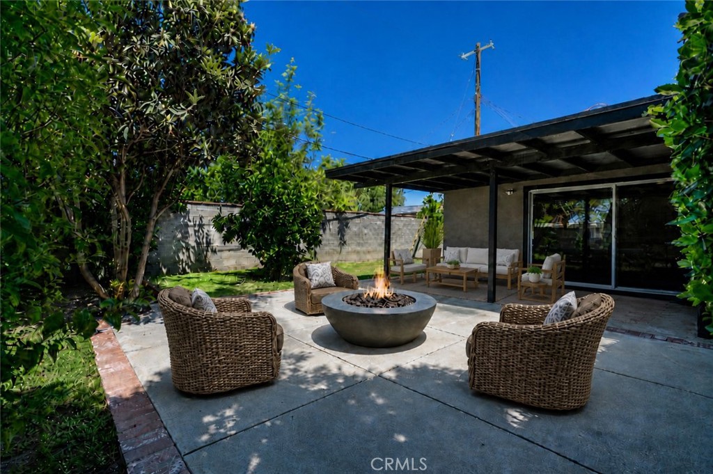 18027 Hatton Street Property Photo 37