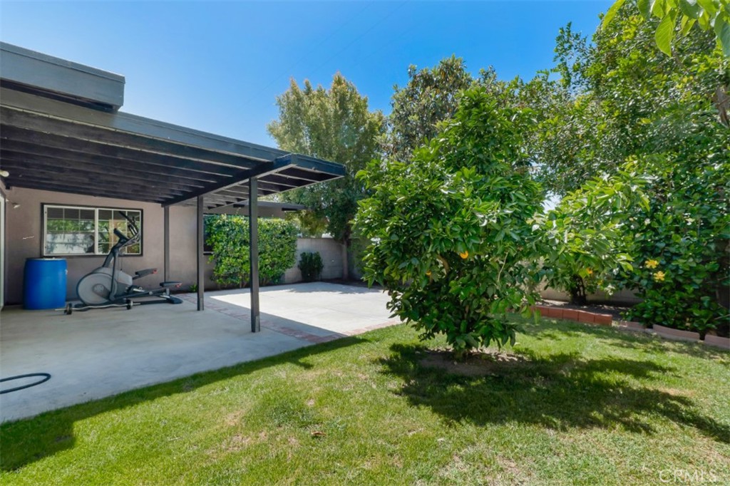 18027 Hatton Street Property Photo 40