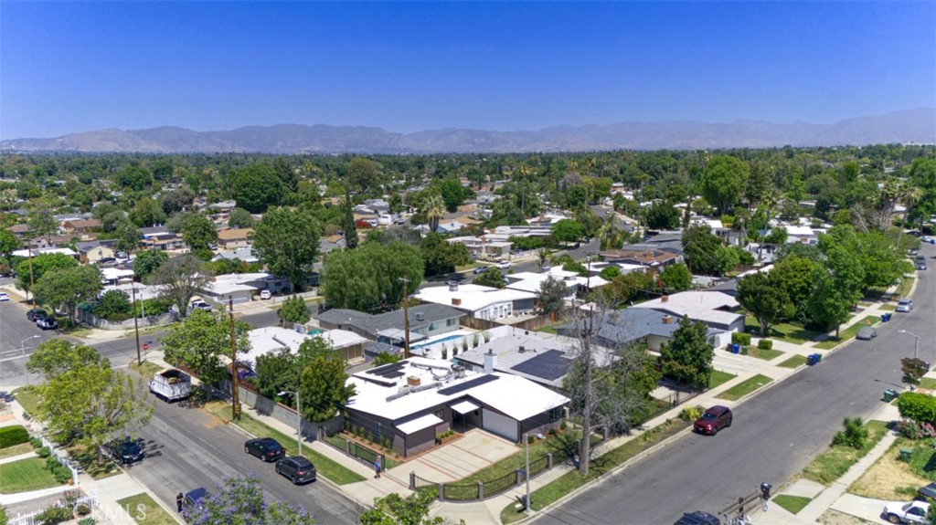 18027 Hatton Street Property Photo 43
