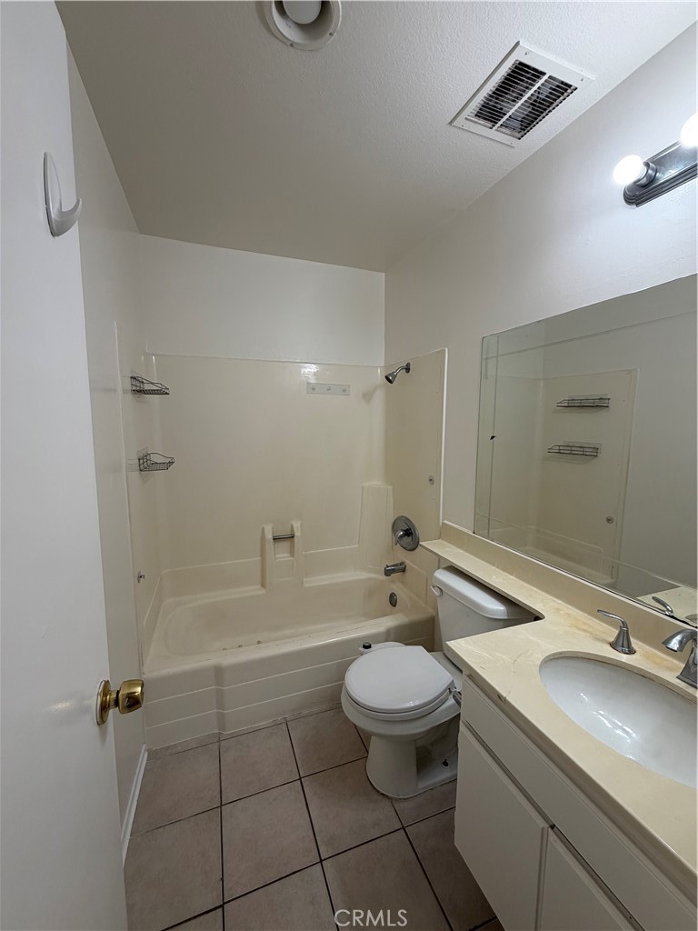 19231 Sherman 1 Property Photo 11