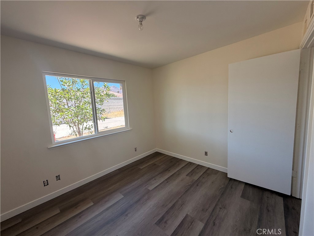 13277 Herrick Avenue 1/2 Property Photo 6