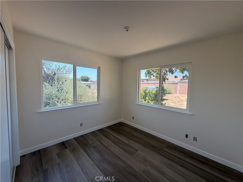 13277 Herrick Avenue 1/2 Property Photo 7