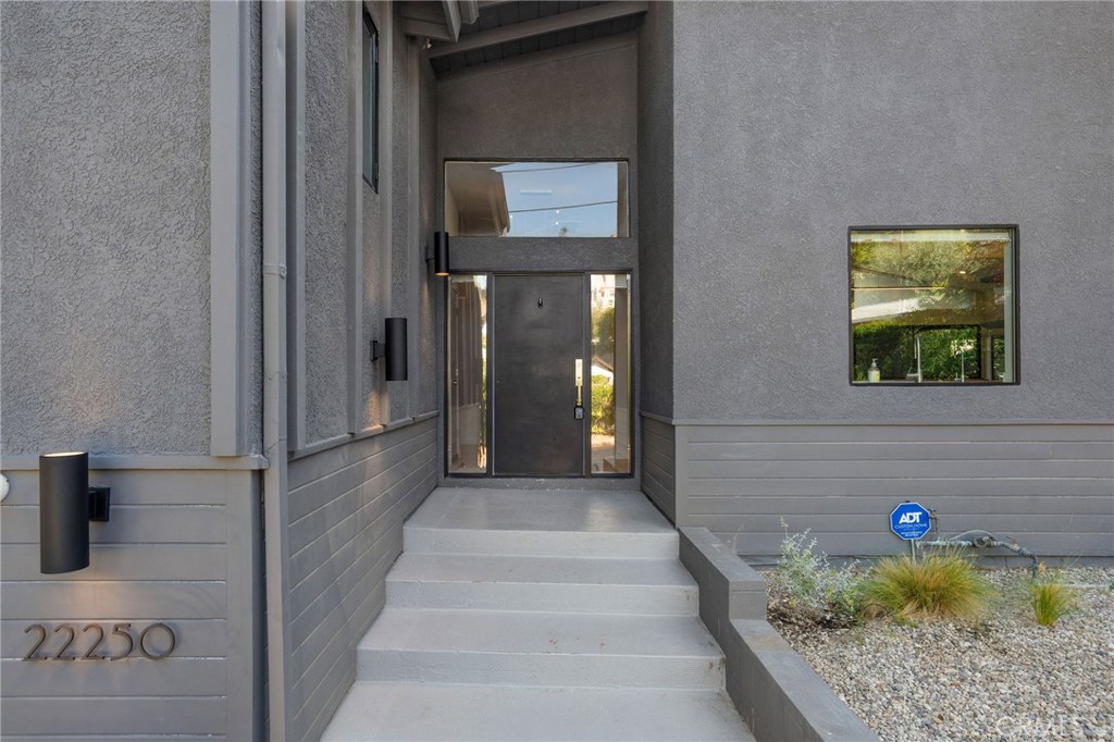 22250 Capulin Court Property Photo 32