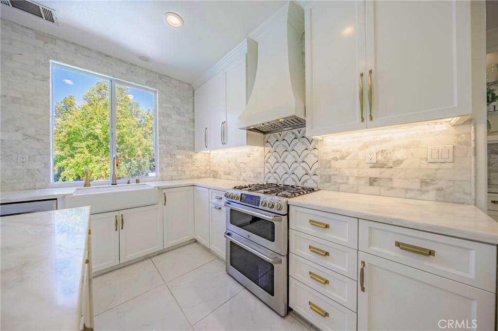 26518 Swan Lane Property Photo 36