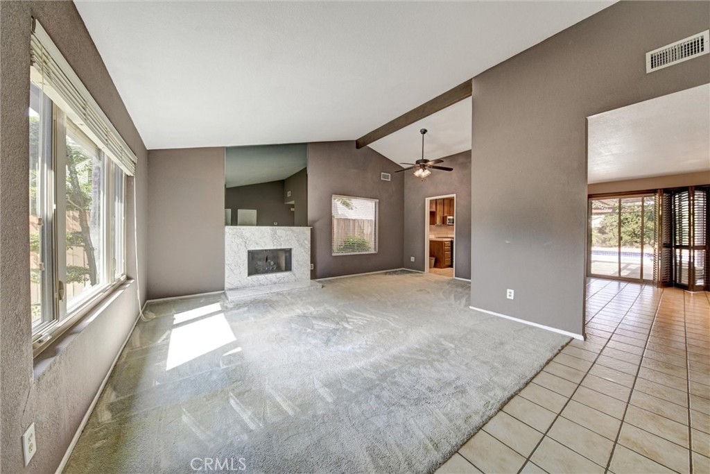 6714 Rhea Property Photo 5