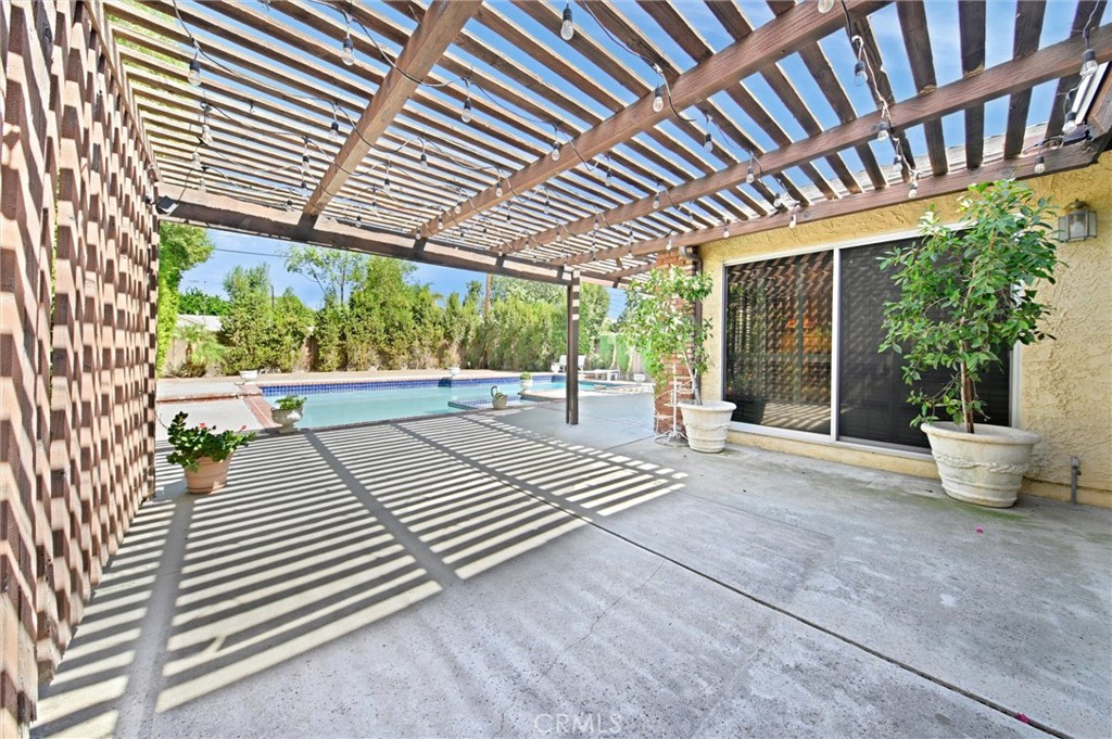 6714 Rhea Property Photo 30