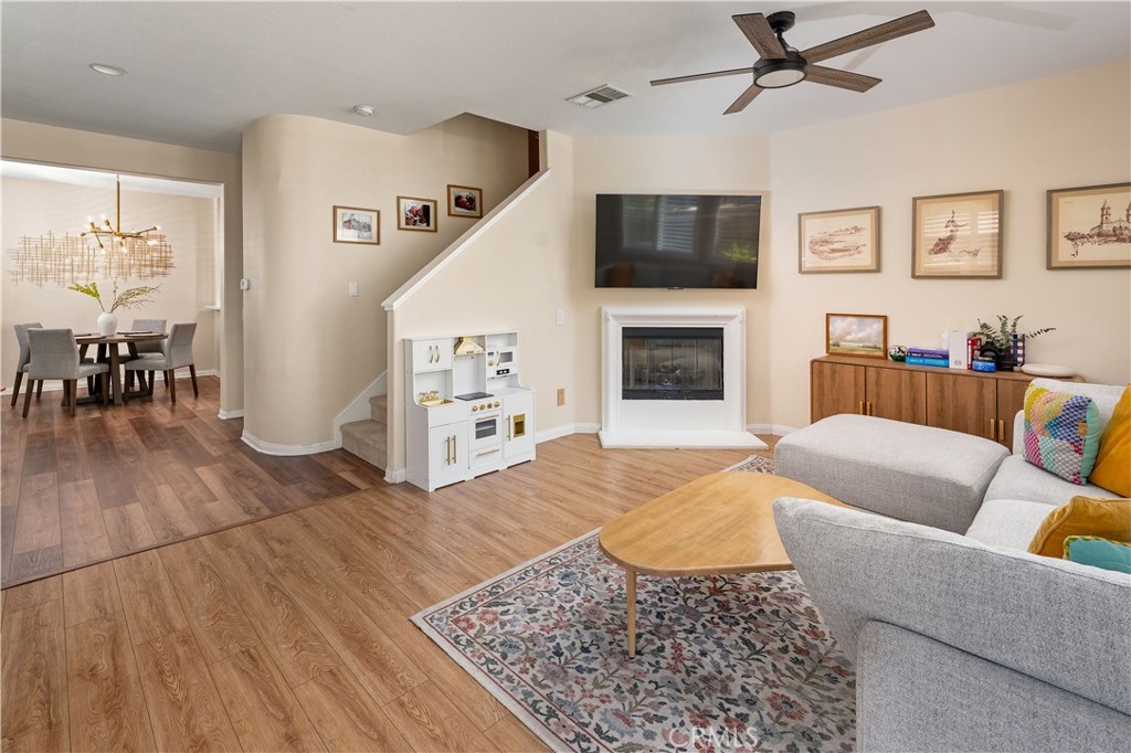 28453 Casselman Lane Property Photo 4