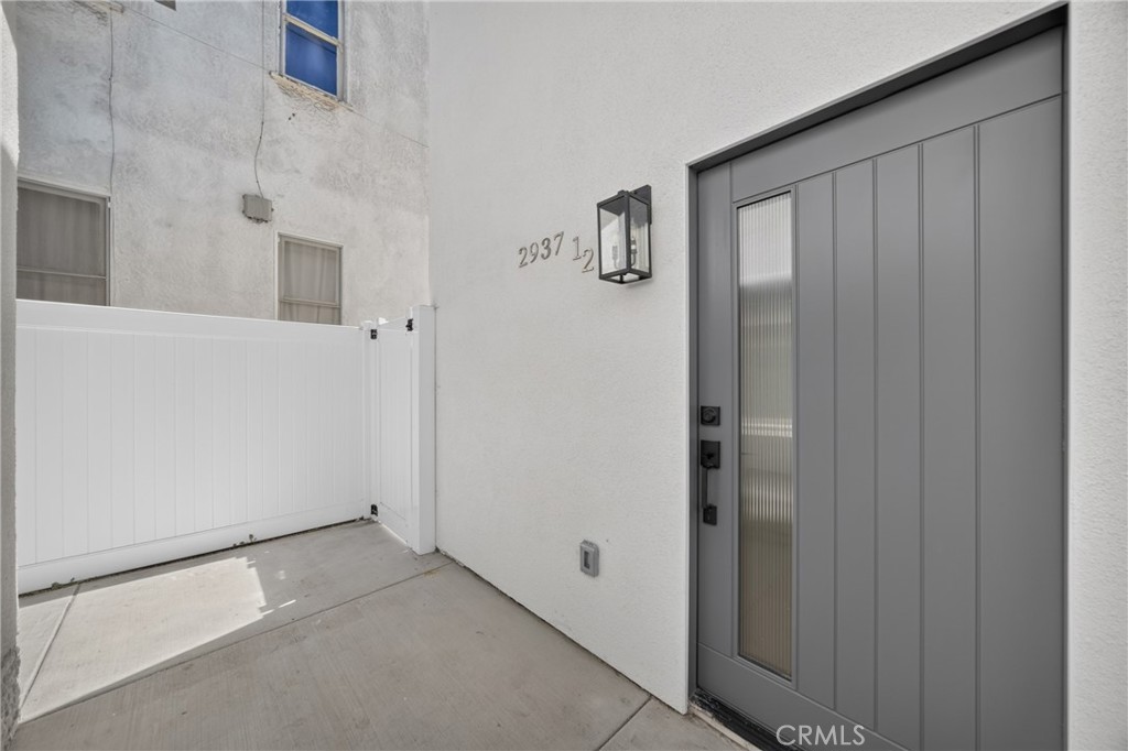 2937 1/2 10th Avenue Property Photo 1