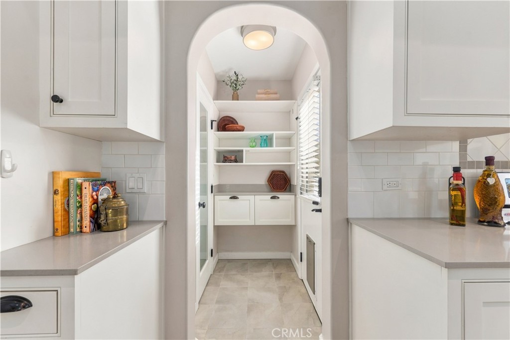 405 N Sunnyslope Avenue Property Photo 15