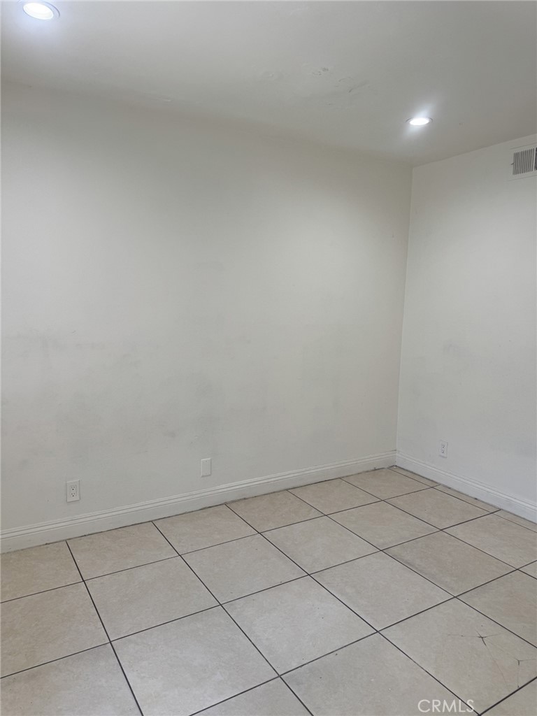 8801 Willis B6 Property Photo 4